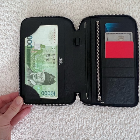 HERMÈS Rare Black Epsom Leather Vision II Zip Agenda Wallet $1900 - Picture 3 of 7